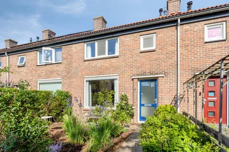 Tussenwoning te koop: Rozemarijnstraat 4, Kamillehof Arnhem