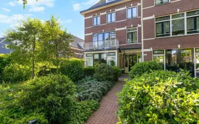Appartement te koop: Rozendaalselaan 29C, Velp-Noord boven spoorlijn Velp
