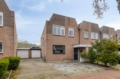 Tussenwoning te koop: Rozengaarderweg 70, Rielerweg-West Deventer