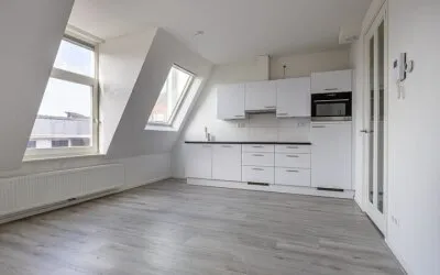 Appartement te koop: Rozengracht 102C, Russische buurt Zaandam