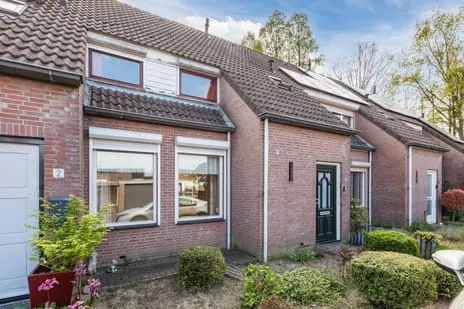 Tussenwoning te koop: Rozenhof 3, Haps