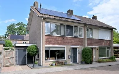 Twee-onder-één-kap te koop: Rozenhof 6, Olst Centrum-Oost Olst
