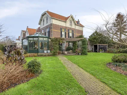 Twee-onder-één-kap te koop: Rozenlaan 1, Biezen-West Boskoop