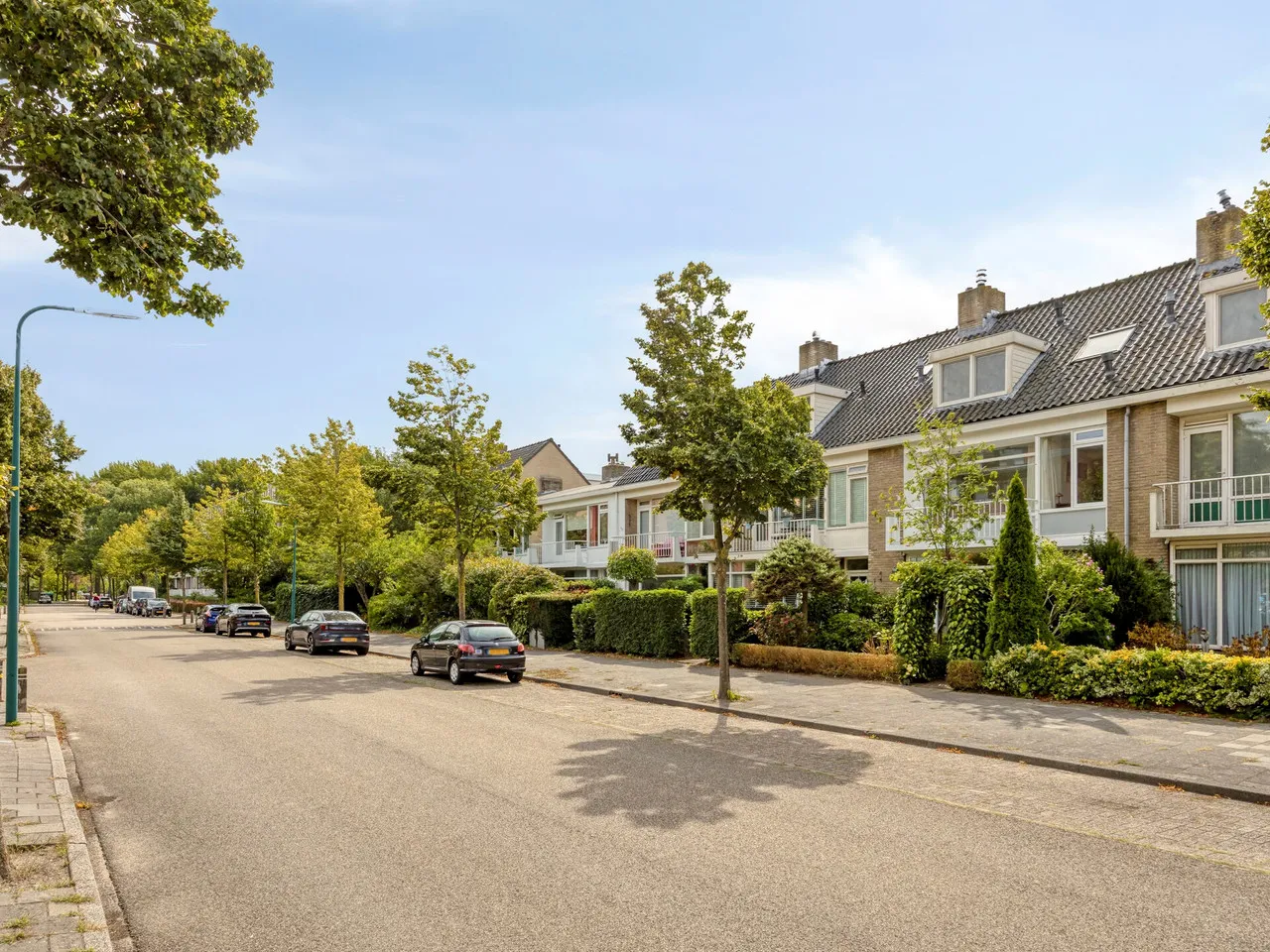 Tussenwoning te koop: Rozenlaan 4, Oegstgeest