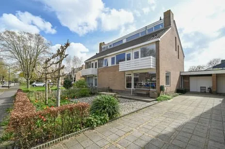Tussenwoning te koop: Rozenobel 25, Hofland Mijdrecht