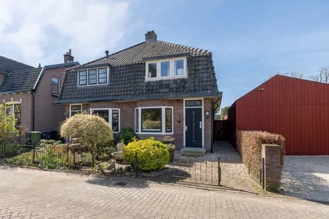 Twee-onder-één-kap te koop: Rozenstraat 2, Driebergen-Centrum Driebergen-Rijsenburg