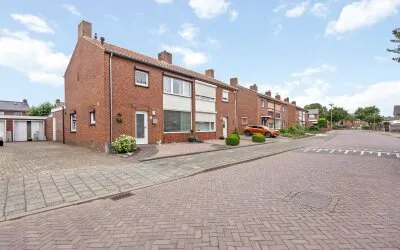 Hoekwoning te koop: Rozenstraat 42, Schilberg Echt