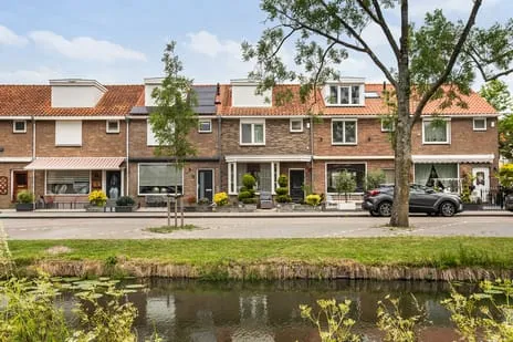 Tussenwoning te koop: Rozenstraat 6, Volendam-Bloemenbuurt Volendam