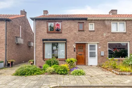 Hoekwoning te koop: Rozenstraat 73, Lievenspolder Terneuzen