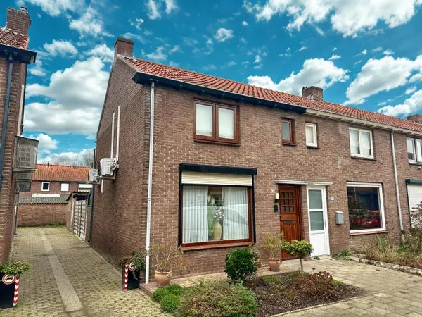 Hoekwoning te koop: Rozenstraat 73, Lievenspolder Terneuzen