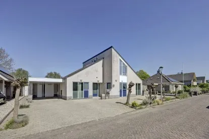 Vrijstaande woning te koop: Rozentuin 23, Bloemenbuurt Swifterbant