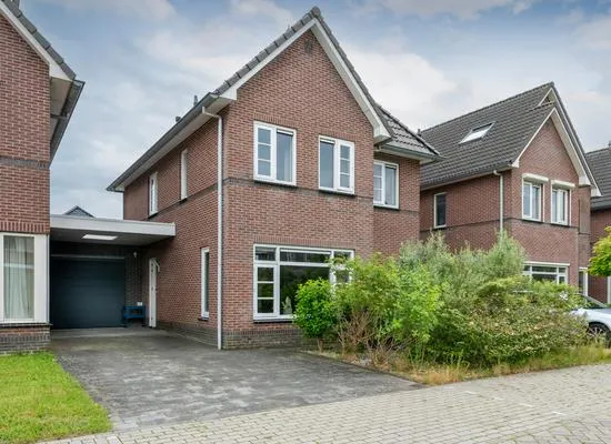 Tussenwoning te koop: Rozentuin 38, Delftlanden Emmen