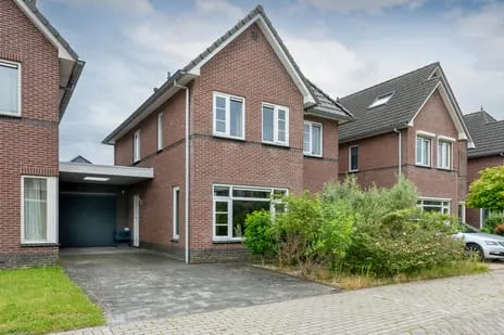 Tussenwoning te koop: Rozentuin 38, Delftlanden Emmen