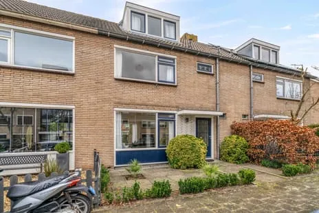 Tussenwoning te koop: Rozeveldlaan 47, Zijlwatering en haven Wassenaar