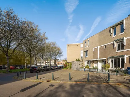 Tussenwoning te koop: Ru Paréstraat 7, 'S-Gravenhage