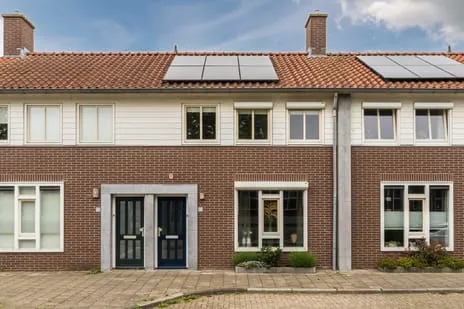 Tussenwoning te koop: Rubensstraat 18, Raamsdonksveer Raamsdonksveer