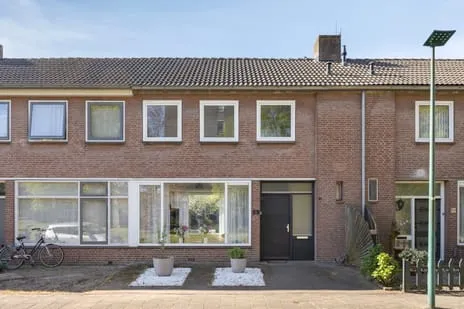 Tussenwoning te koop: Rubensstraat 29, West 2 Dongen