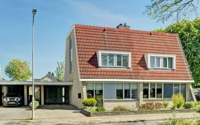 Twee-onder-één-kap te koop: Rubensstraat 37, West Duiven