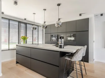 Tussenwoning te koop: Rubinsteinstraat 176, Heikant Zuid-West Tilburg