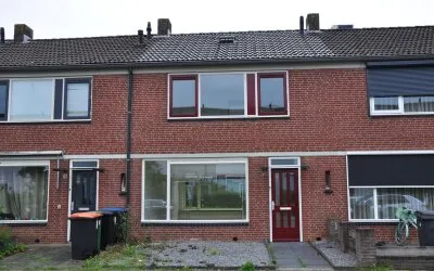 Tussenwoning te koop: Rudolf Van Baarlestraat 20, De Kruiskamp 'S-Hertogenbosch