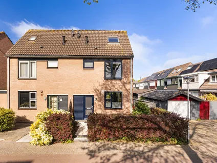 Twee-onder-één-kap te koop: Rudyard Kipling-Erf 46, Pearl Buck-erf en omgeving Dordrecht