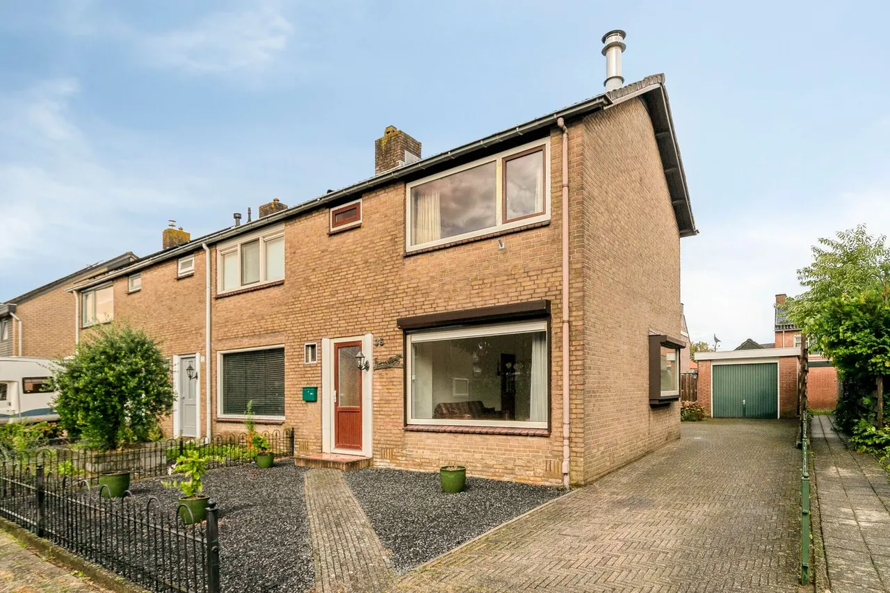 Hoekwoning te koop: Ruijgenbosweg 35, Eerbeek