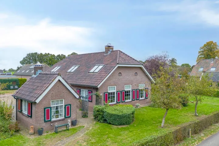 Vrijstaande woning te koop: Ruimelsdwarsweg 1, Hierden Dorp Hierden