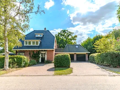 Detached house for sale: Ruïnelaan 32, Geest Bergen (Nh)