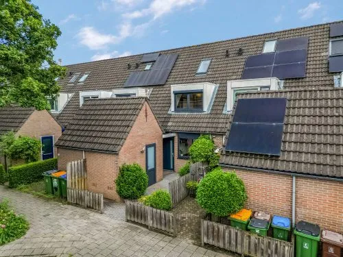 Tussenwoning te koop: Ruisdaelstraat 25, Maandereng-Oost Ede