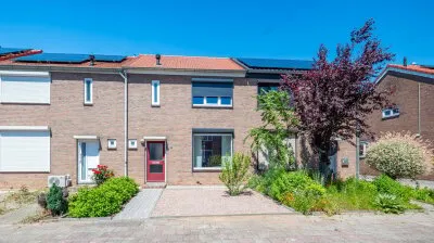 Tussenwoning te koop: Ruitersweg 36, Munsterveld Susteren
