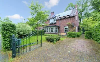 Twee-onder-één-kap te huur: Ruiterweg 29, Omloop Laren