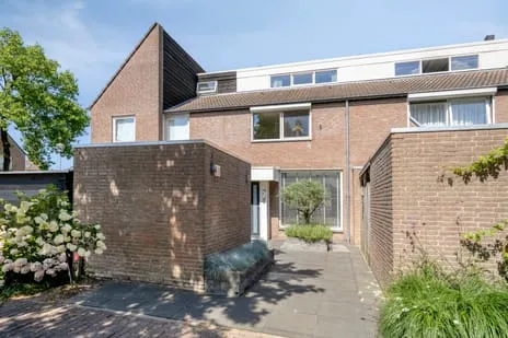Tussenwoning te koop: Ruivenhof 16, Ruiven Berkel-Enschot