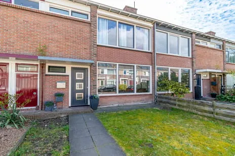 Tussenwoning te koop: Runde 11, De Lariks West Assen