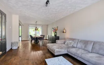 Tussenwoning te koop: Runrotstraat 25B, Geffen Geffen