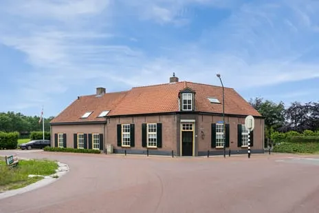 Semi-detached for sale: Runsdijk 18, Verspr huizen Esch Esch