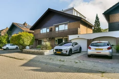 Tussenwoning te koop: Rupsklaver 47, Ommoord Rotterdam
