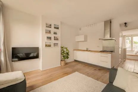 Studio te koop: Rustenburgerstraat 125-4, Van der Helstpleinbuurt Amsterdam
