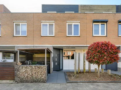 Tussenwoning te koop: Rutger Metelerkamppad 18, 's-Gravenland Rotterdam