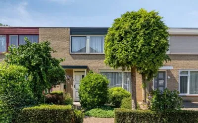 Tussenwoning te koop: Ruusbroecgaarde 85, Vondellaan-Zuid Oss