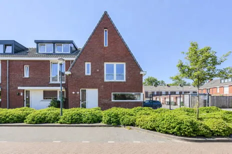 Hoekwoning te koop: Ruys de Beerenbrouckplein 122, Slotjes-Midden Oosterhout (Nb)