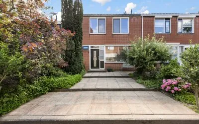 Tussenwoning te koop: Ruys de Beerenbrouckstraat 7, Staatsliedenbuurt-Zuid Zwijndrecht
