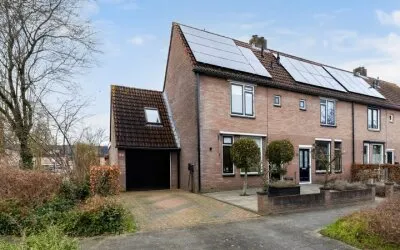 Hoekwoning te koop: Ruysdaellaan 15, Strijland-oost Nijkerk