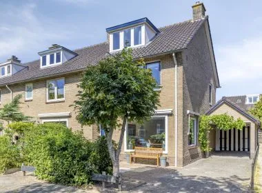 Hoekwoning te koop: Ruysdaellaan 27, Nieuw-Loosdrechtsedijk Loosdrecht
