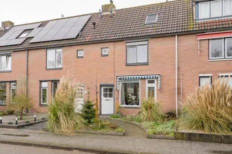 Tussenwoning te koop: Ruysdaellaan 33, Strijland-oost Nijkerk