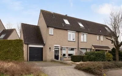 Hoekwoning te koop: Ruysdaellaan 92, Nijkerk