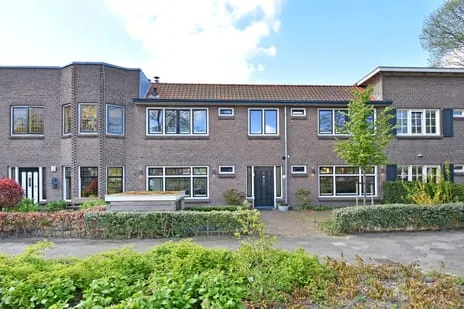 Tussenwoning te koop: Ruysdaelplein 36, Rijswijk (Zh)
