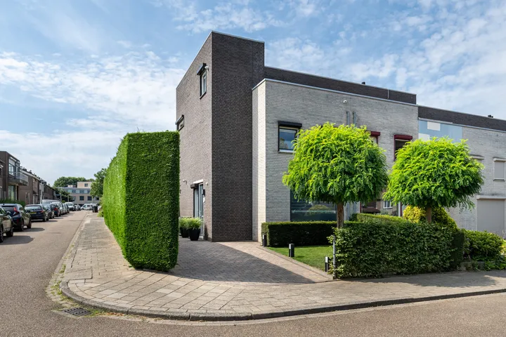 Hoekwoning te koop: Ruysdaelstraat 25, Meezenbroek Heerlen