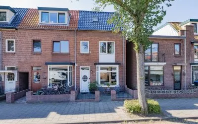 Hoekwoning te koop: Ruysdaelstraat 25, Schildersbuurt Ijmuiden