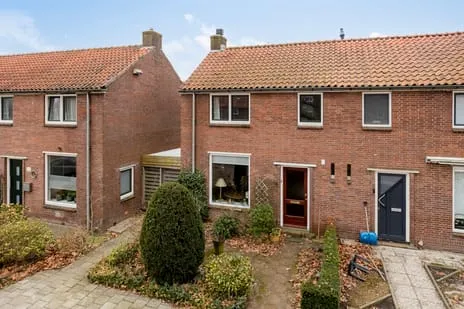 Hoekwoning te koop: Ruysdaelstraat 39, Zandweerd-Noord Deventer