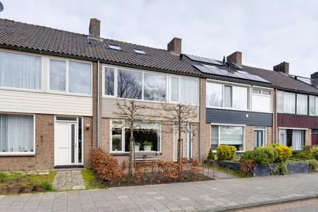 Tussenwoning te koop: Ruysdaelstraat 57, Schildersbuurt Zuid Heerhugowaard